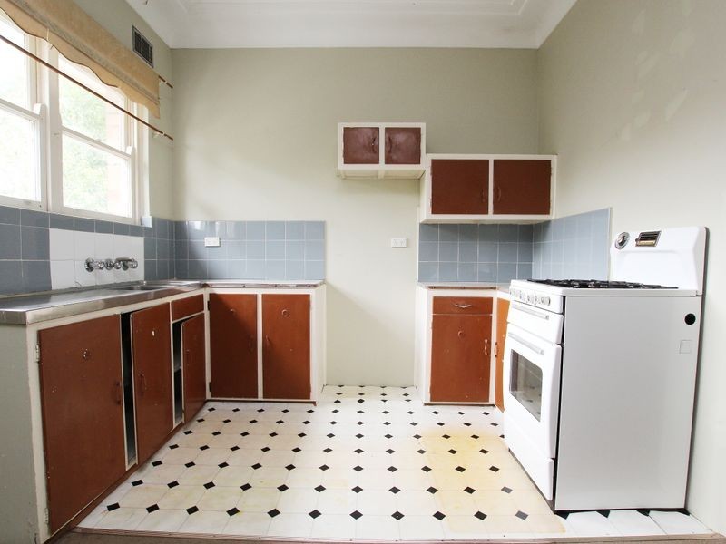 8/18 Eighth Avenue, Campsie NSW 2194