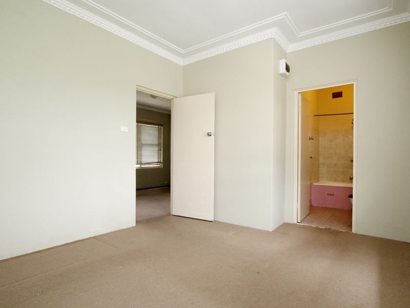 8/18 Eighth Avenue, Campsie NSW 2194