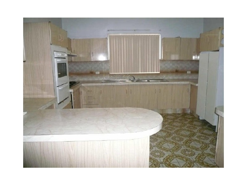 4 Messiter St, Campsie NSW 2194