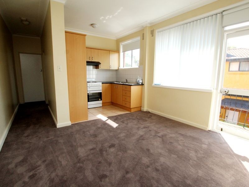 8/6 Beaumont Street, Campsie NSW 2194