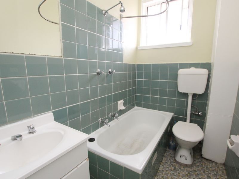 8/6 Beaumont Street, Campsie NSW 2194