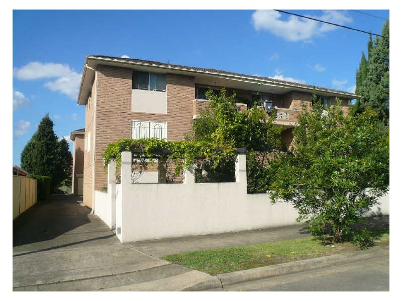 10/32 Dryden Street, Campsie NSW 2194