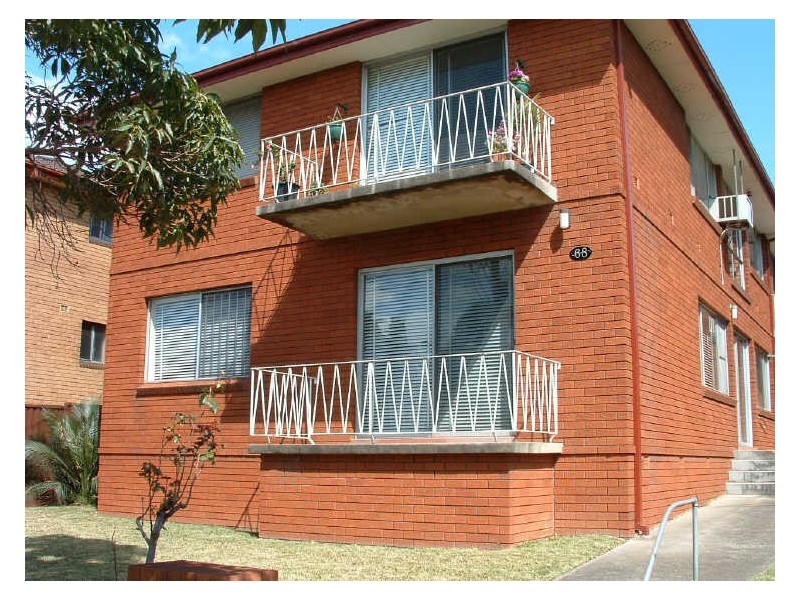 2/68 Duke Street, Campsie NSW 2194