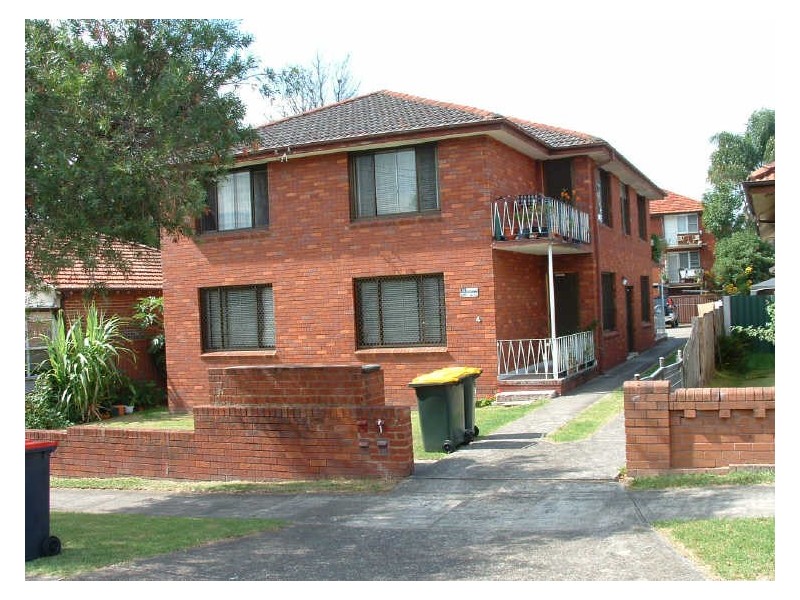 3/4 Cobden Street, Belmore NSW 2192