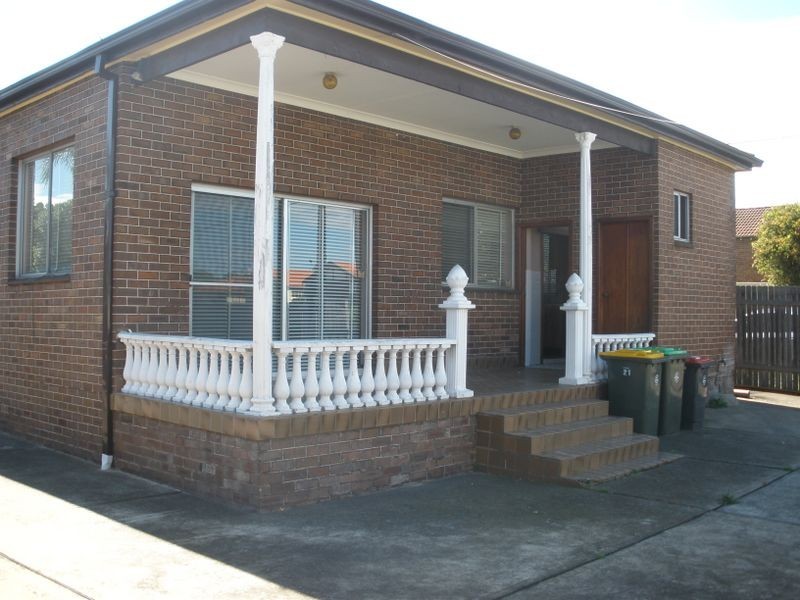 21 Thorncraft Parade, Campsie NSW 2194