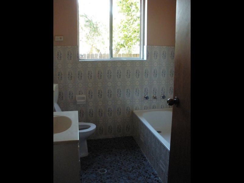 21 Thorncraft Parade, Campsie NSW 2194