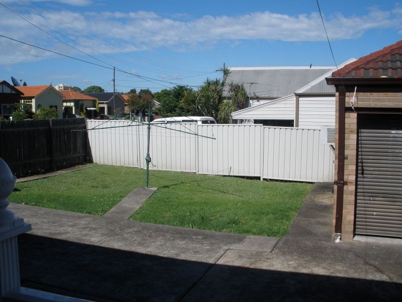 21 Thorncraft Parade, Campsie NSW 2194