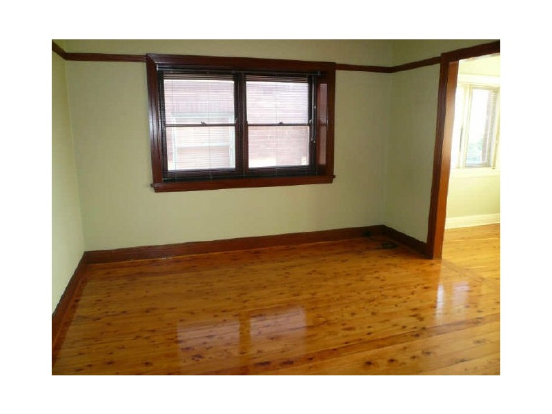 14 Nicholas Avenue, Campsie NSW 2194