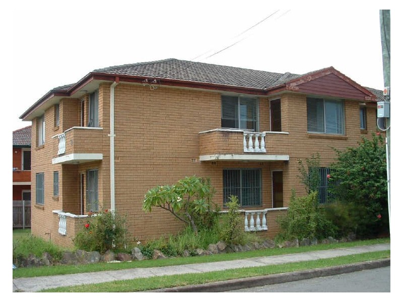 1/24 Mckern St, Campsie NSW 2194