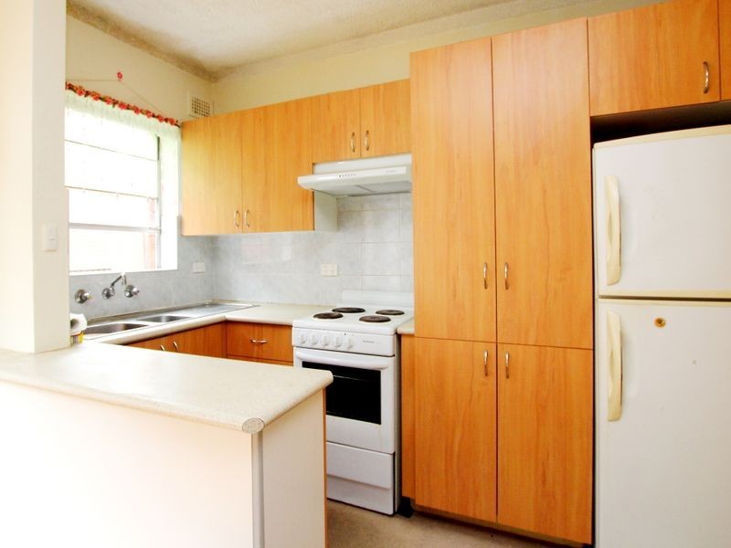 2/13 Mckern Street, Campsie NSW 2194