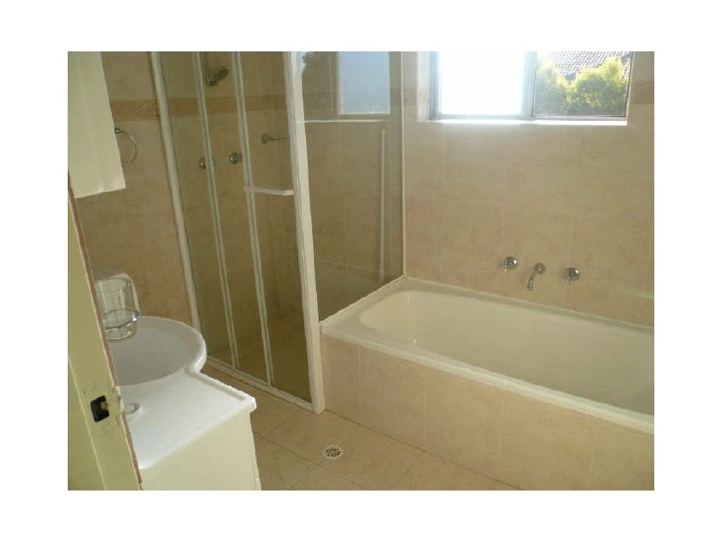 10/32 Dryden Street, Campsie NSW 2194