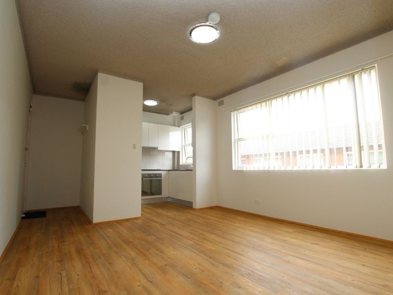 8/10 Fourth Avenue, Campsie NSW 2194