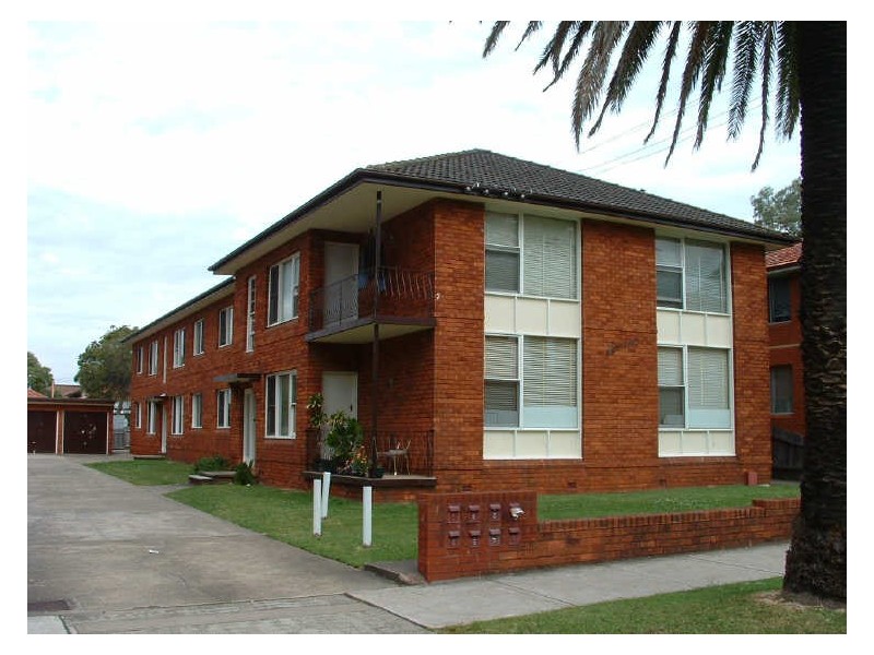 2/7 Fifth Avenue, Campsie NSW 2194