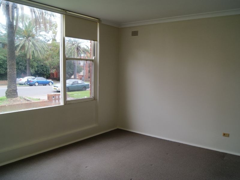 2/7 Fifth Avenue, Campsie NSW 2194