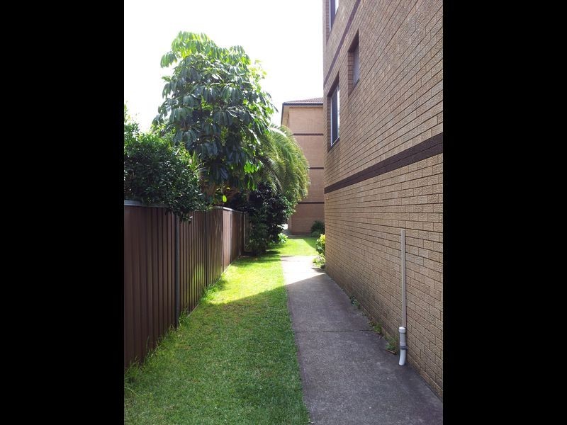 7/10-12 Third Avenue, Campsie NSW 2194