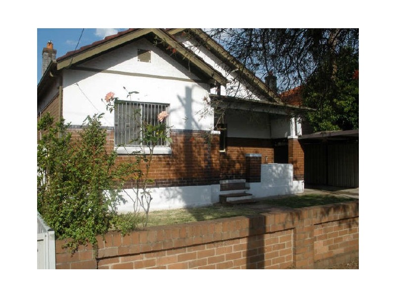 4 Loch Street, Campsie NSW 2194