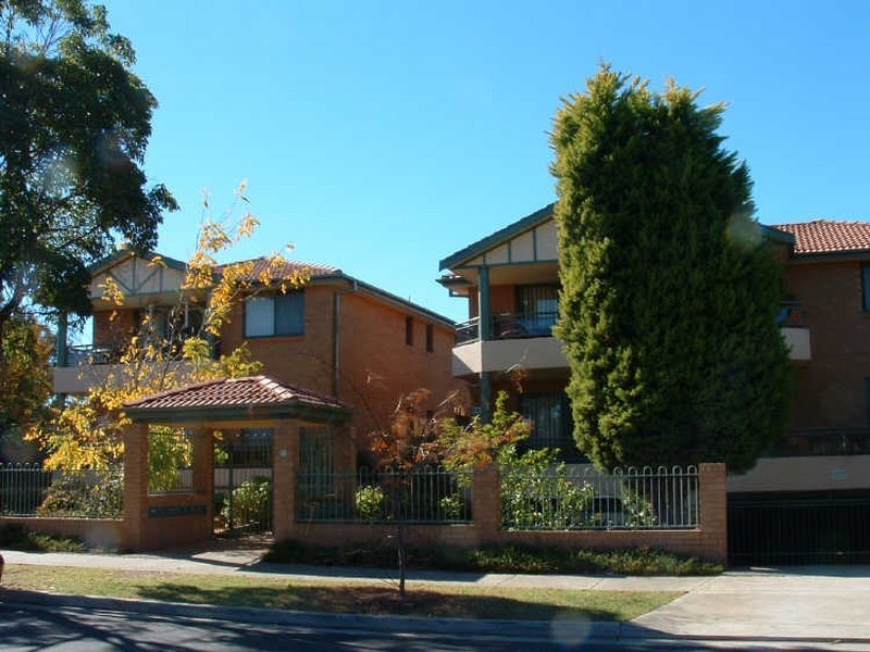 4a/81 First Avenue, Campsie NSW 2194