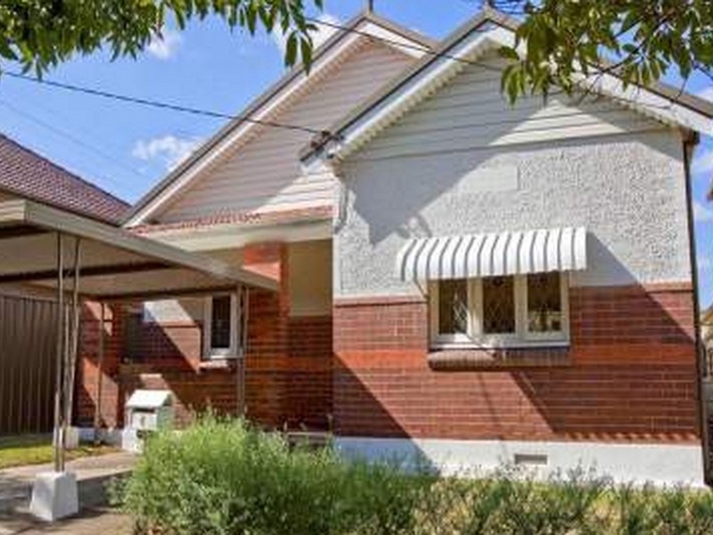 4 Bellbird Street, Canterbury NSW 2193