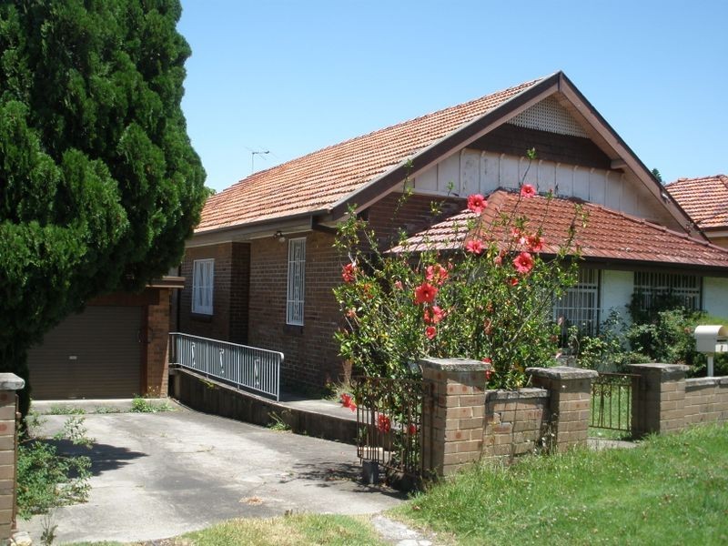 7 Troy Street, Campsie NSW 2194