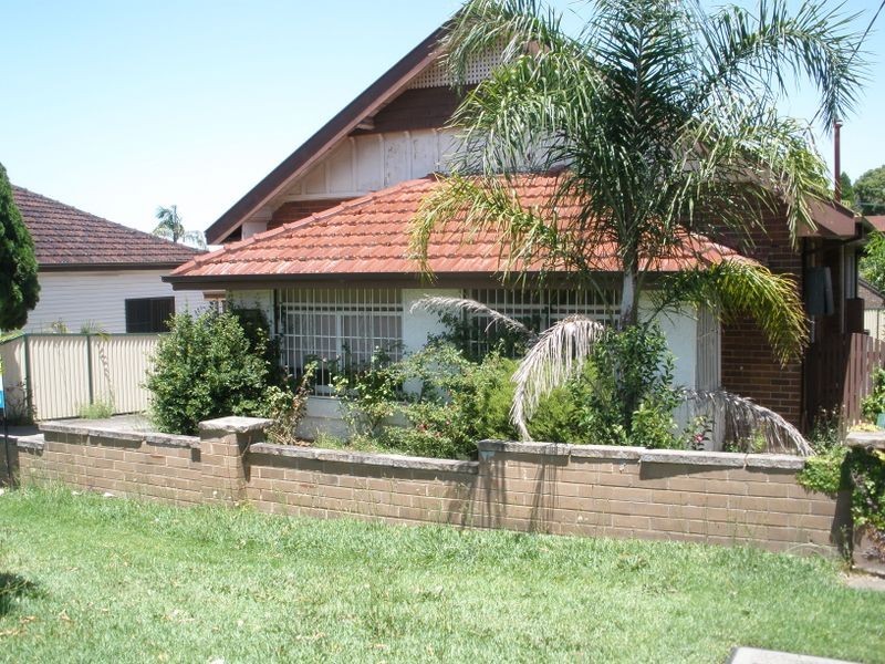 7 Troy Street, Campsie NSW 2194