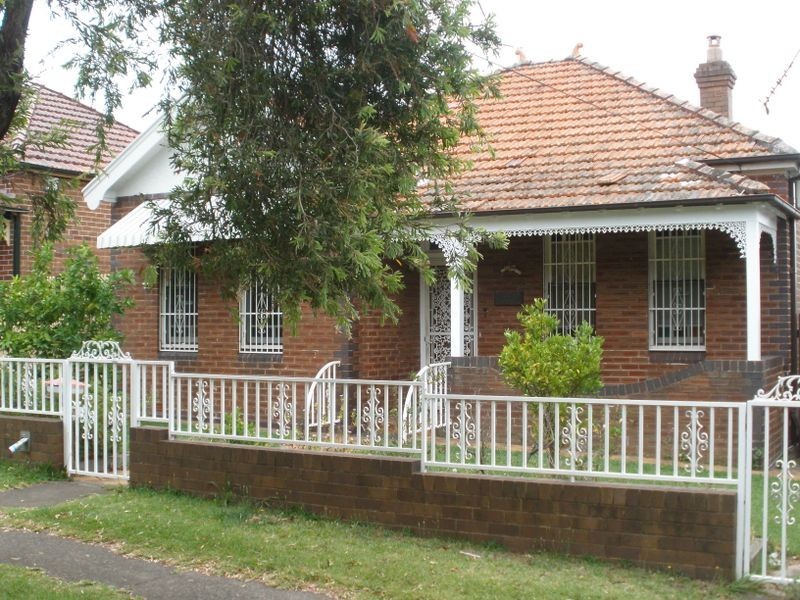 21 Waratah Street, Canterbury NSW 2193