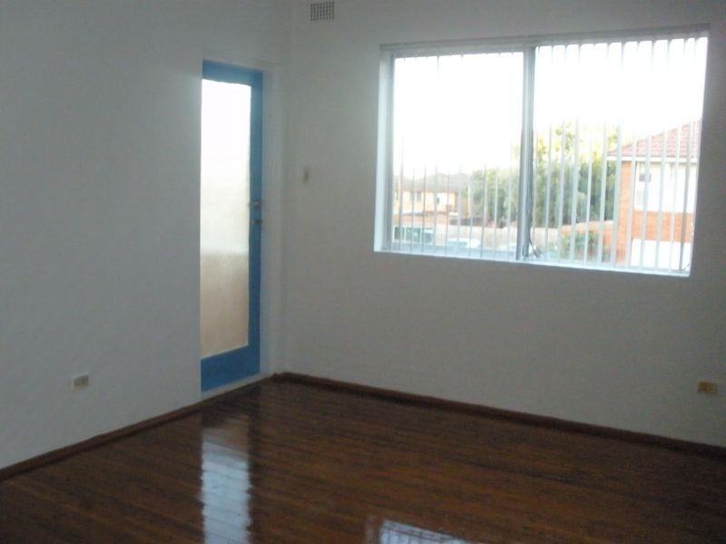 1/11 Unara Street, Campsie NSW 2194