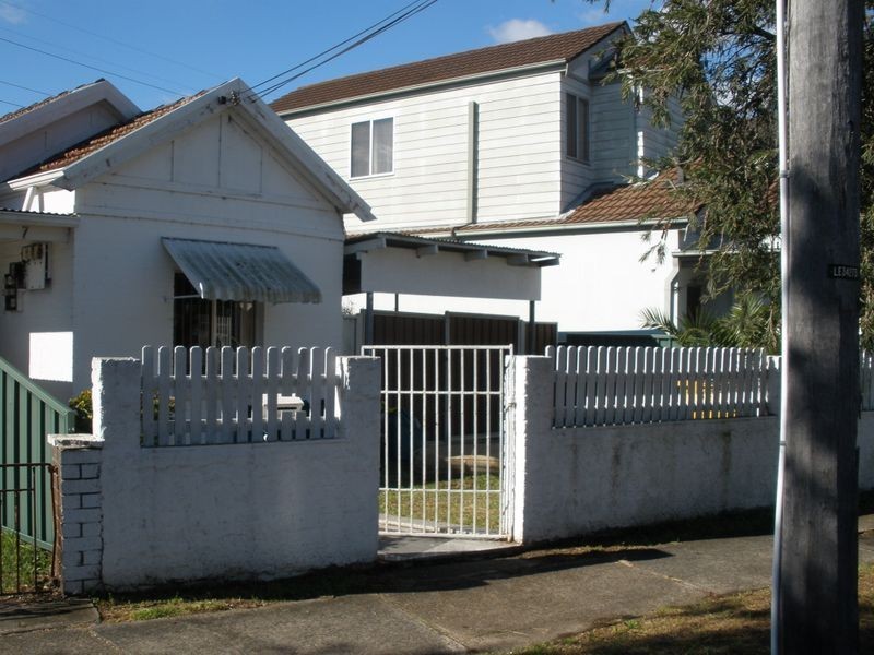 7 Nowra Street, Campsie NSW 2194