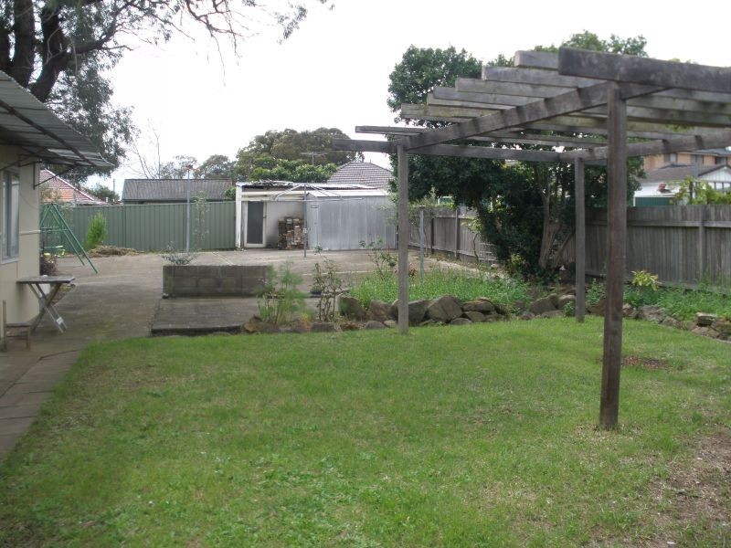 24 McCallum Street, Roselands NSW 2196