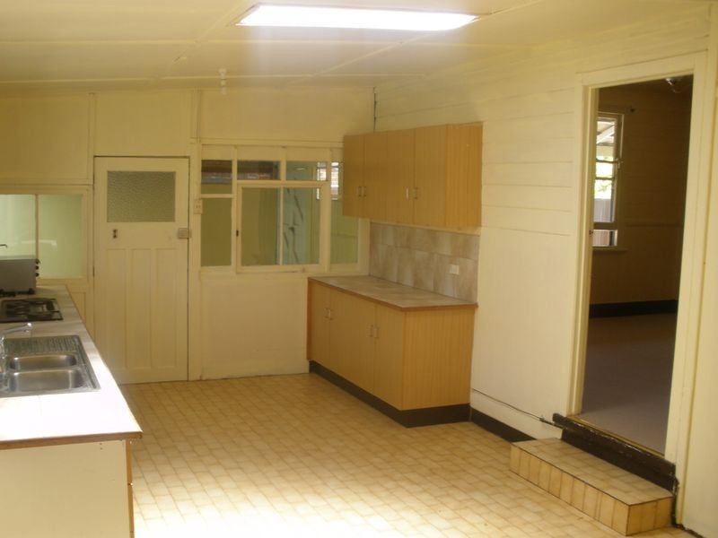 67 Windsor Avenue, Croydon Park NSW 2133
