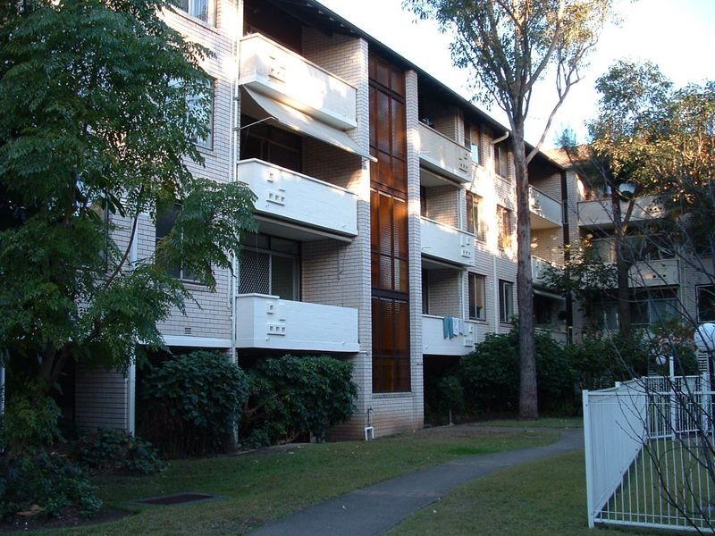 3/122 Georges River Road, Croydon Park NSW 2133