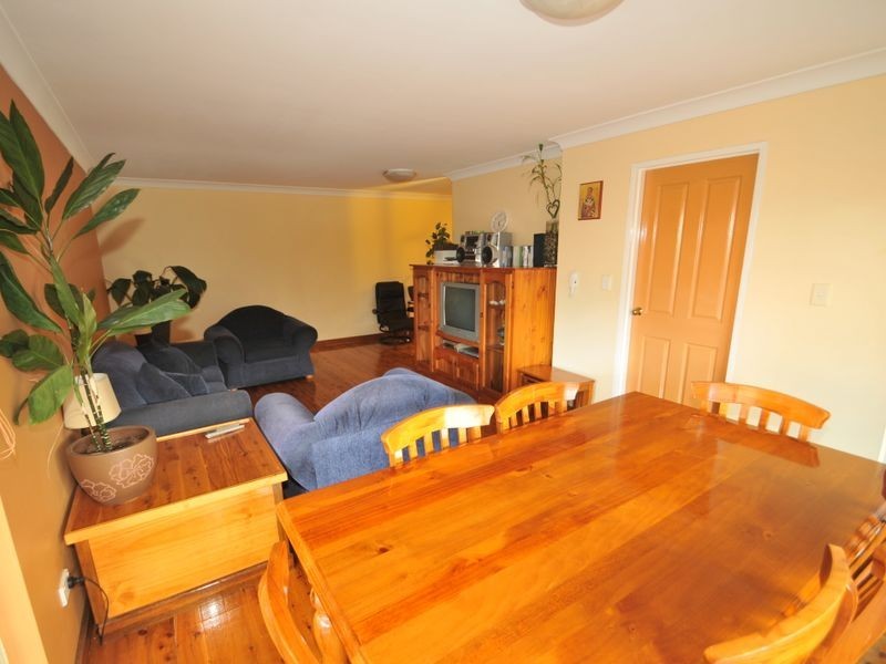 2/23 Third Avenue, Campsie NSW 2194