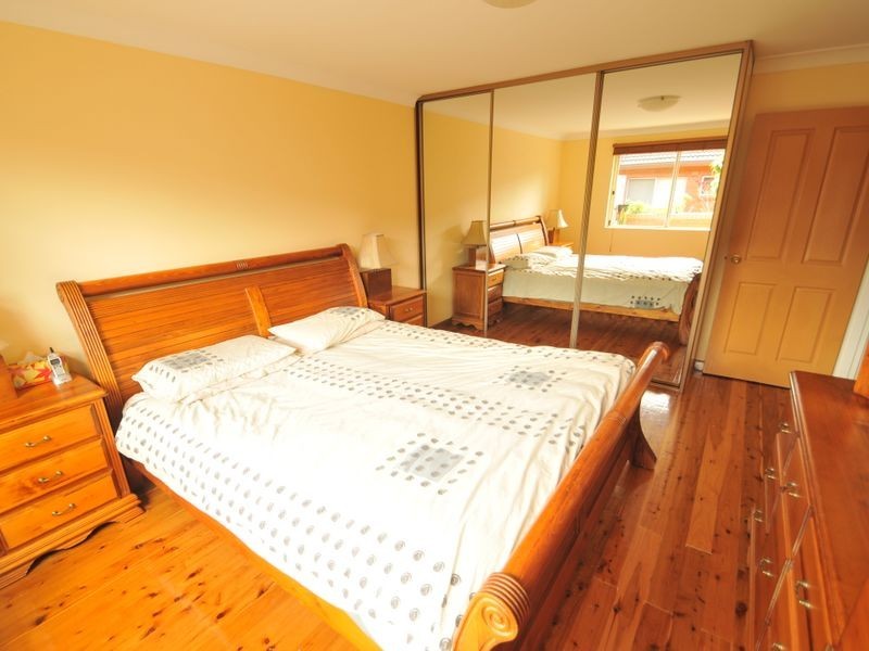 2/23 Third Avenue, Campsie NSW 2194