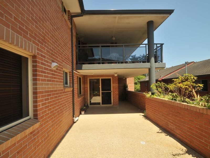 2/23 Third Avenue, Campsie NSW 2194