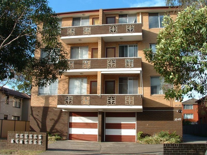 4/25-27 Fourth Ave, Campsie NSW 2194