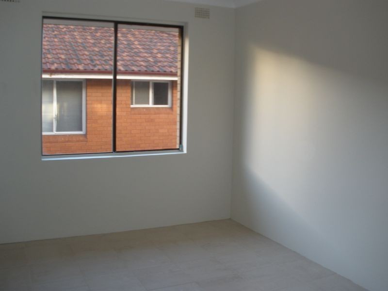 4/33 Gould Street, Campsie NSW 2194