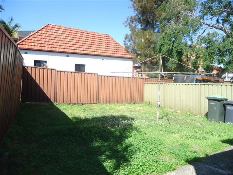 8B Gladstone Street, Burwood NSW 2134
