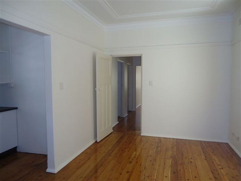 8B Gladstone Street, Burwood NSW 2134