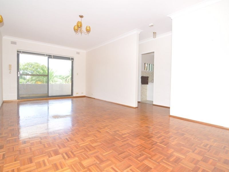 32 Fifth Ave, Campsie NSW 2194