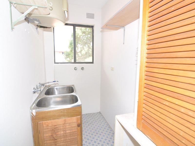 32 Fifth Ave, Campsie NSW 2194