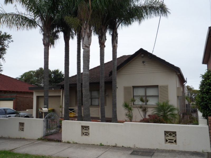 14 Scahill Street, Campsie NSW 2194