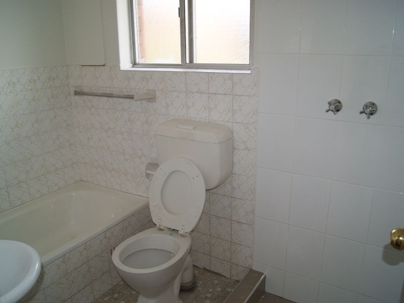 6/35 Park St, Campsie NSW 2194