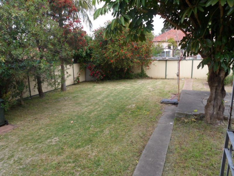 7 Troy Street, Campsie NSW 2194