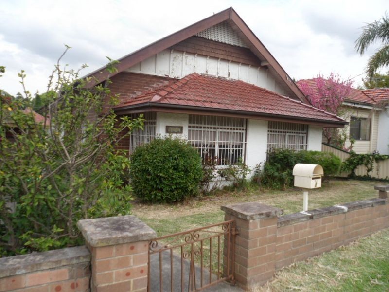 7 Troy Street, Campsie NSW 2194