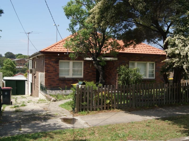 11 Phillips Avenue, Canterbury NSW 2193