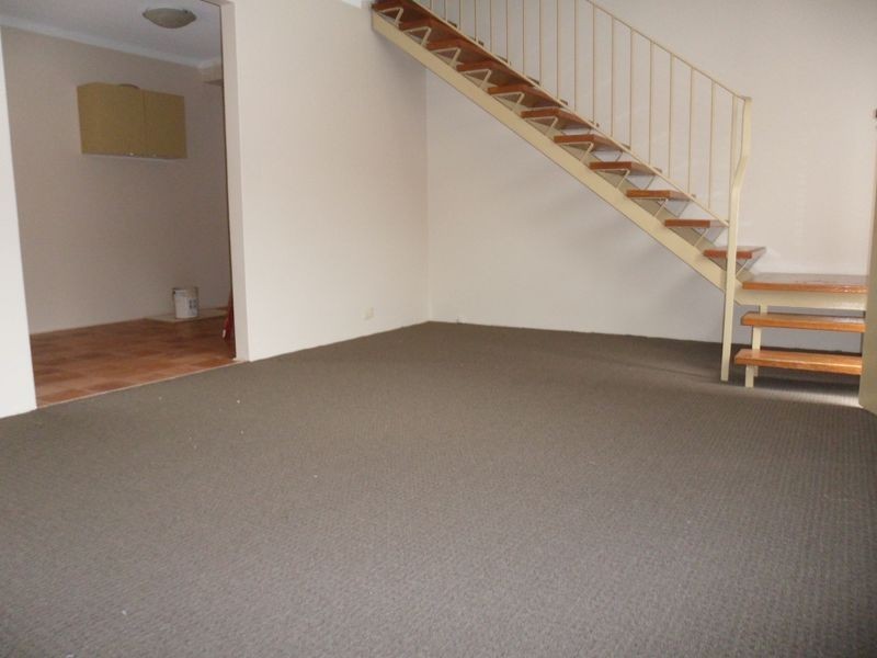 2/1 Eighth Avenue, Campsie NSW 2194