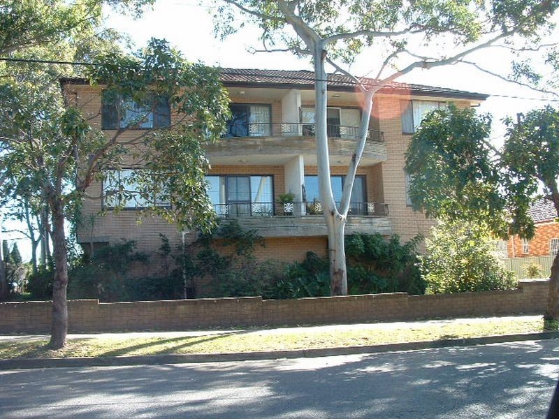 1/67-69 Clissold Pde, Campsie NSW 2194