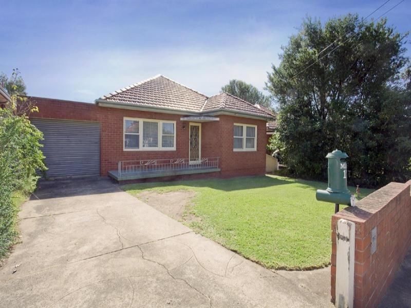 17 Michael Avenue, Belfield NSW 2191