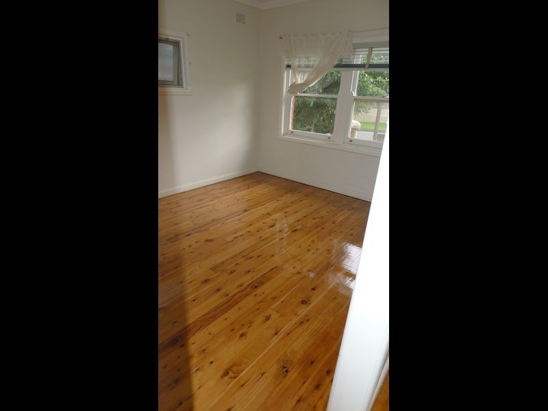 17 Michael Avenue, Belfield NSW 2191