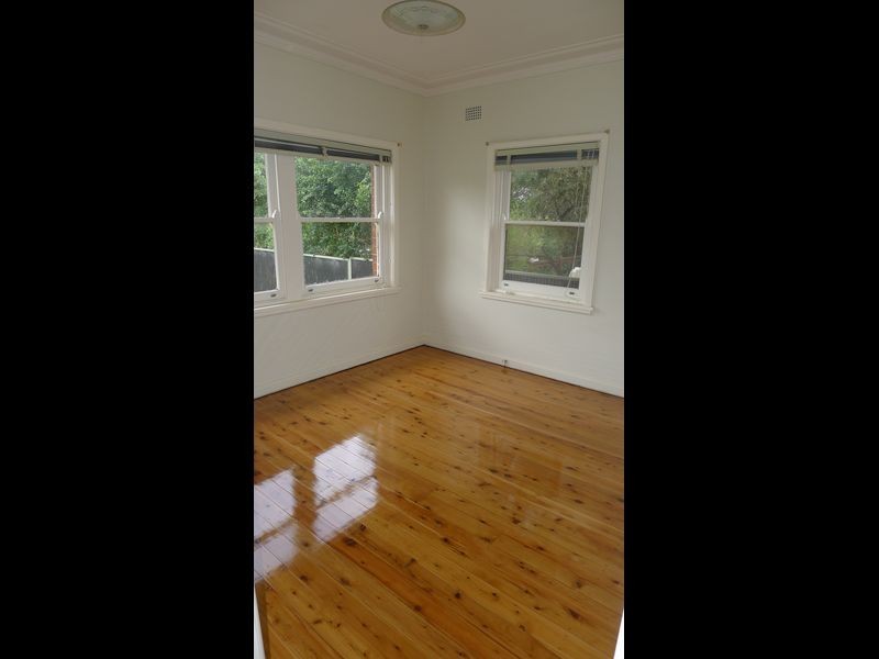 17 Michael Avenue, Belfield NSW 2191