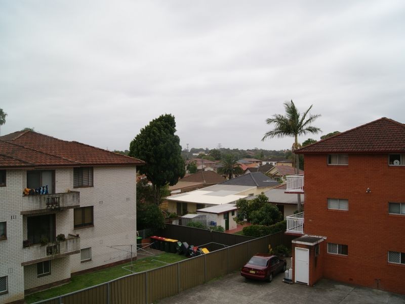 17/36 Beamish Street, Campsie NSW 2194